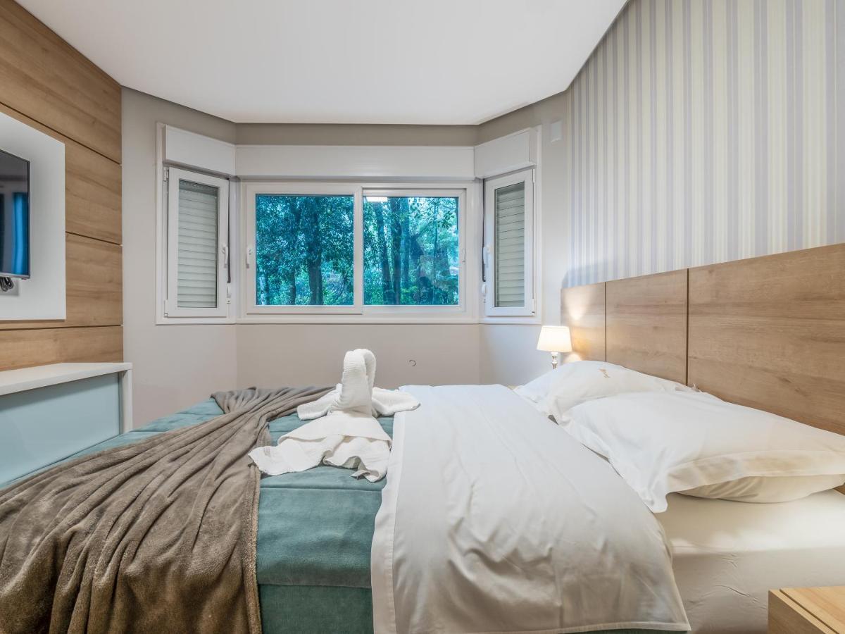 2 Suite, 1 Dormitorio Em Meio A Mata Araucaria A 1,5 Km Centro, Altos De グラマド エクステリア 写真