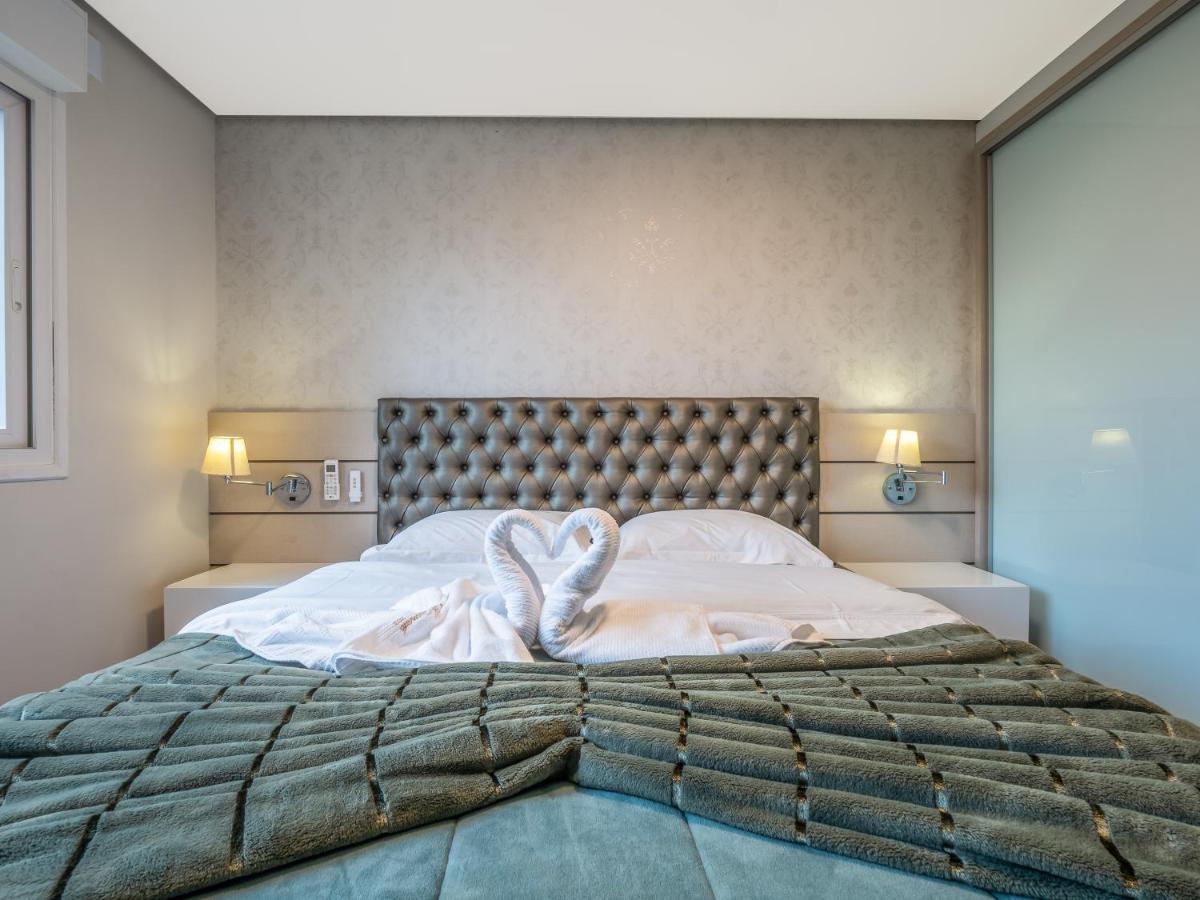 2 Suite, 1 Dormitorio Em Meio A Mata Araucaria A 1,5 Km Centro, Altos De グラマド エクステリア 写真