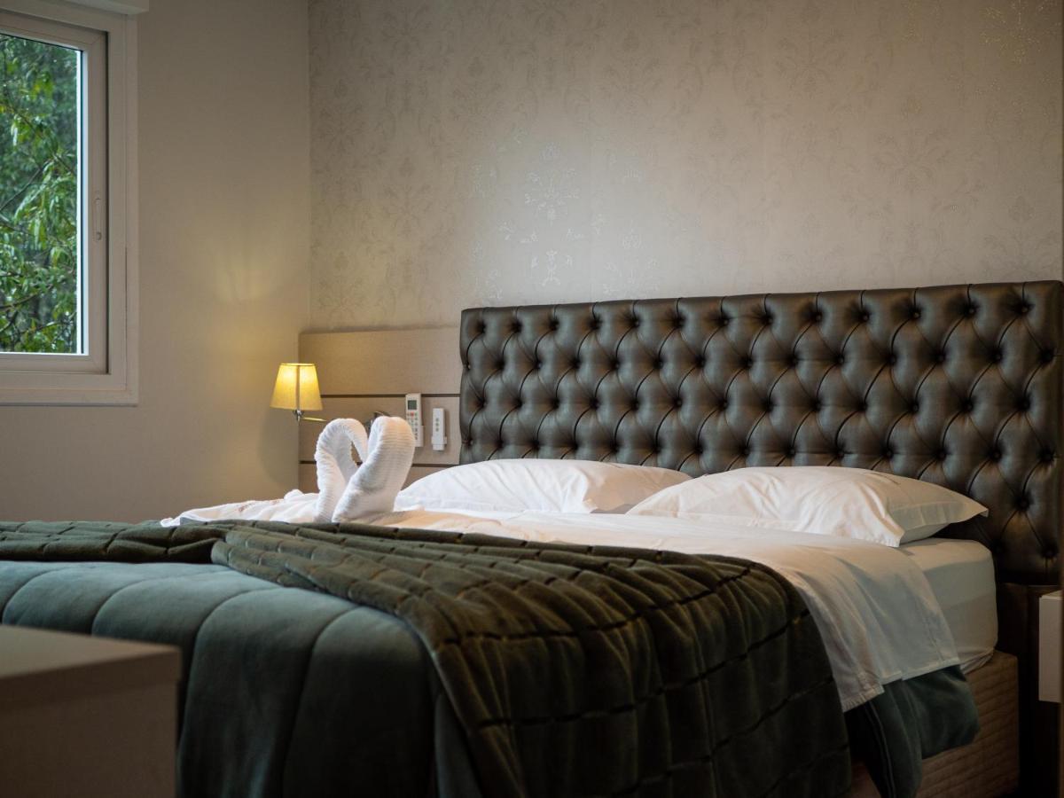 2 Suite, 1 Dormitorio Em Meio A Mata Araucaria A 1,5 Km Centro, Altos De グラマド エクステリア 写真